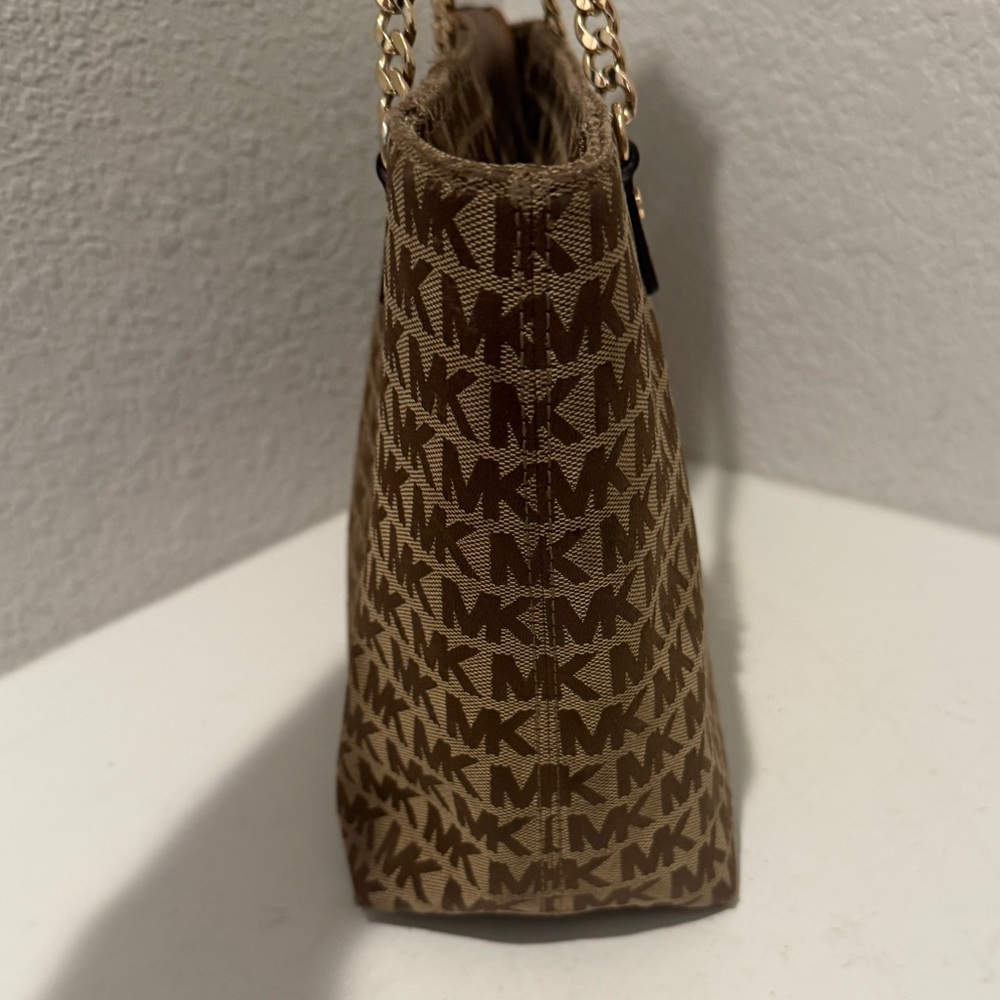 MICHAEL KORS Jet Set East West Signature Monogram Logo Chain Tote Bag Tan Brown - Picture 5 of 15